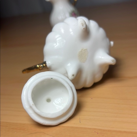 Vintage Mini Creamer and Sugar Bowl with Lid AND candle holders - Picture 8 of 12